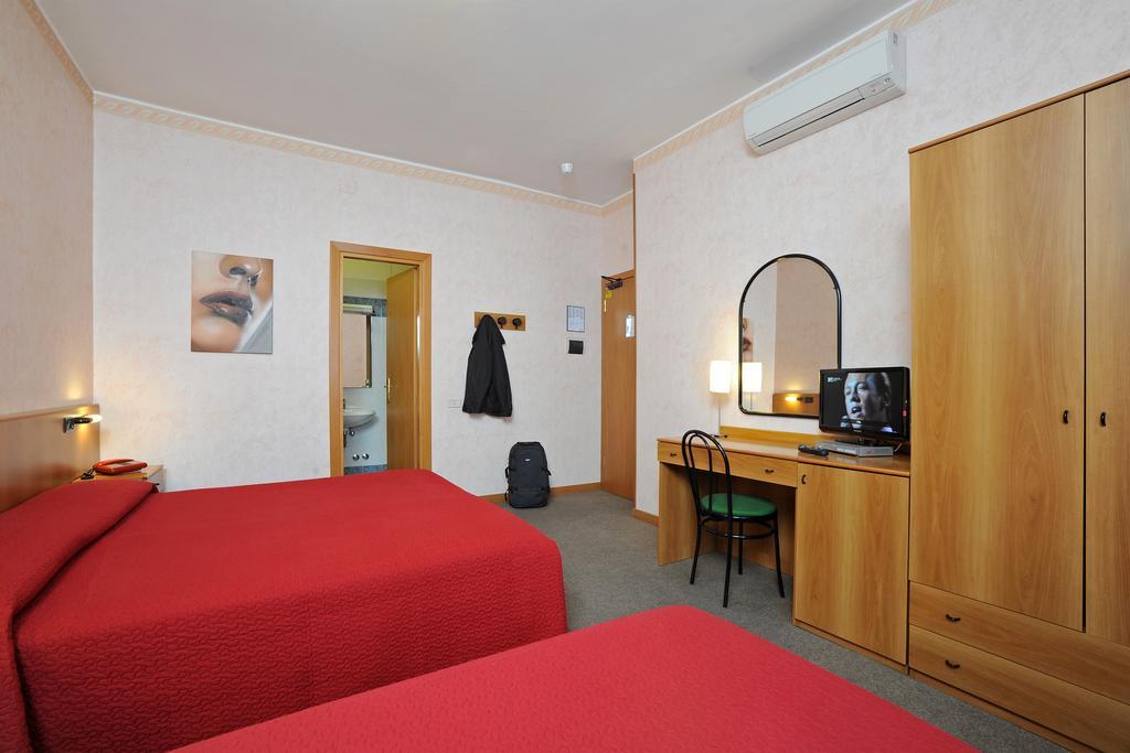 Tuscia Hotel Viterbo Habitación foto